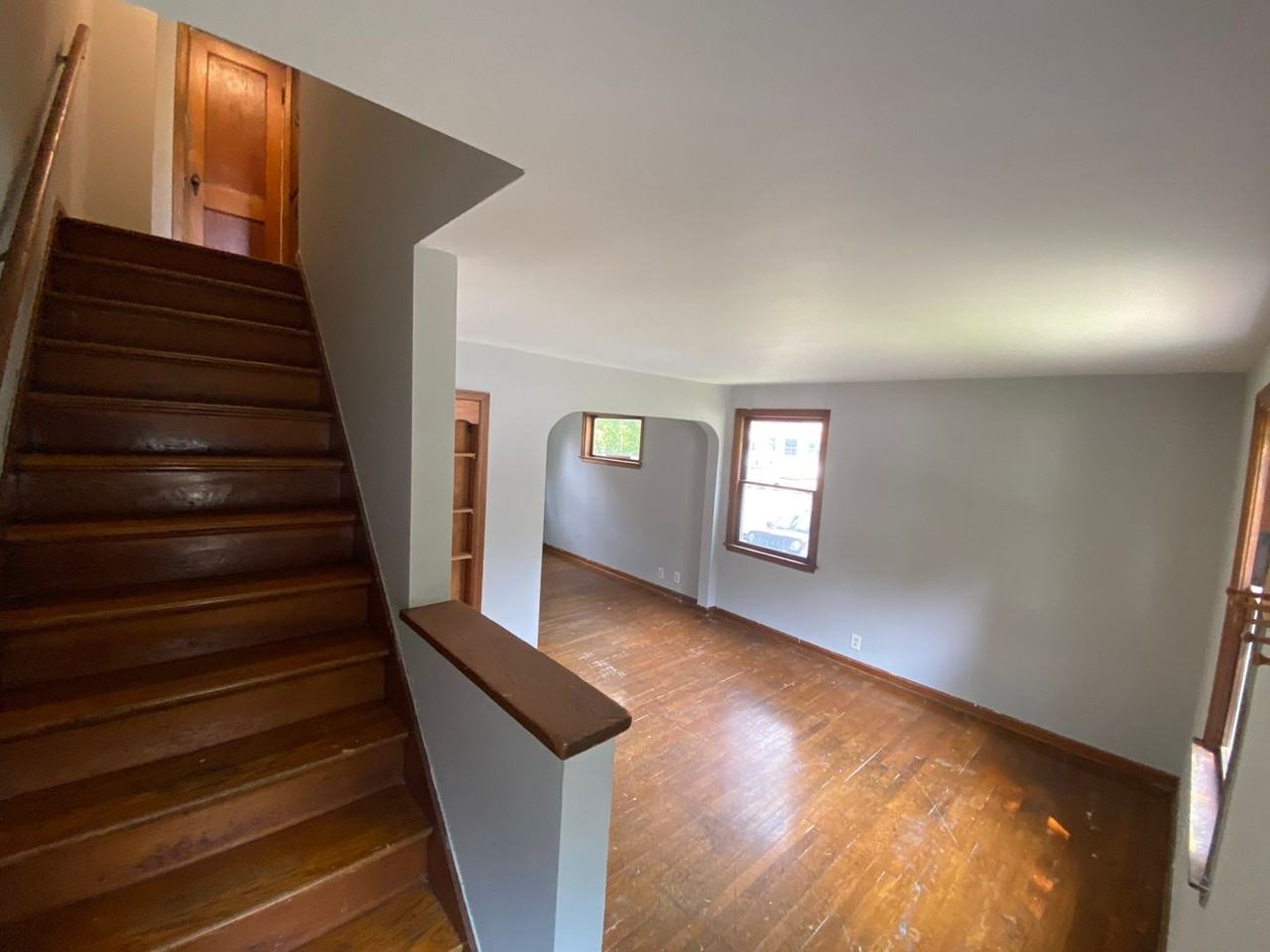 2549 Neil Ave - Photo 2 of 23