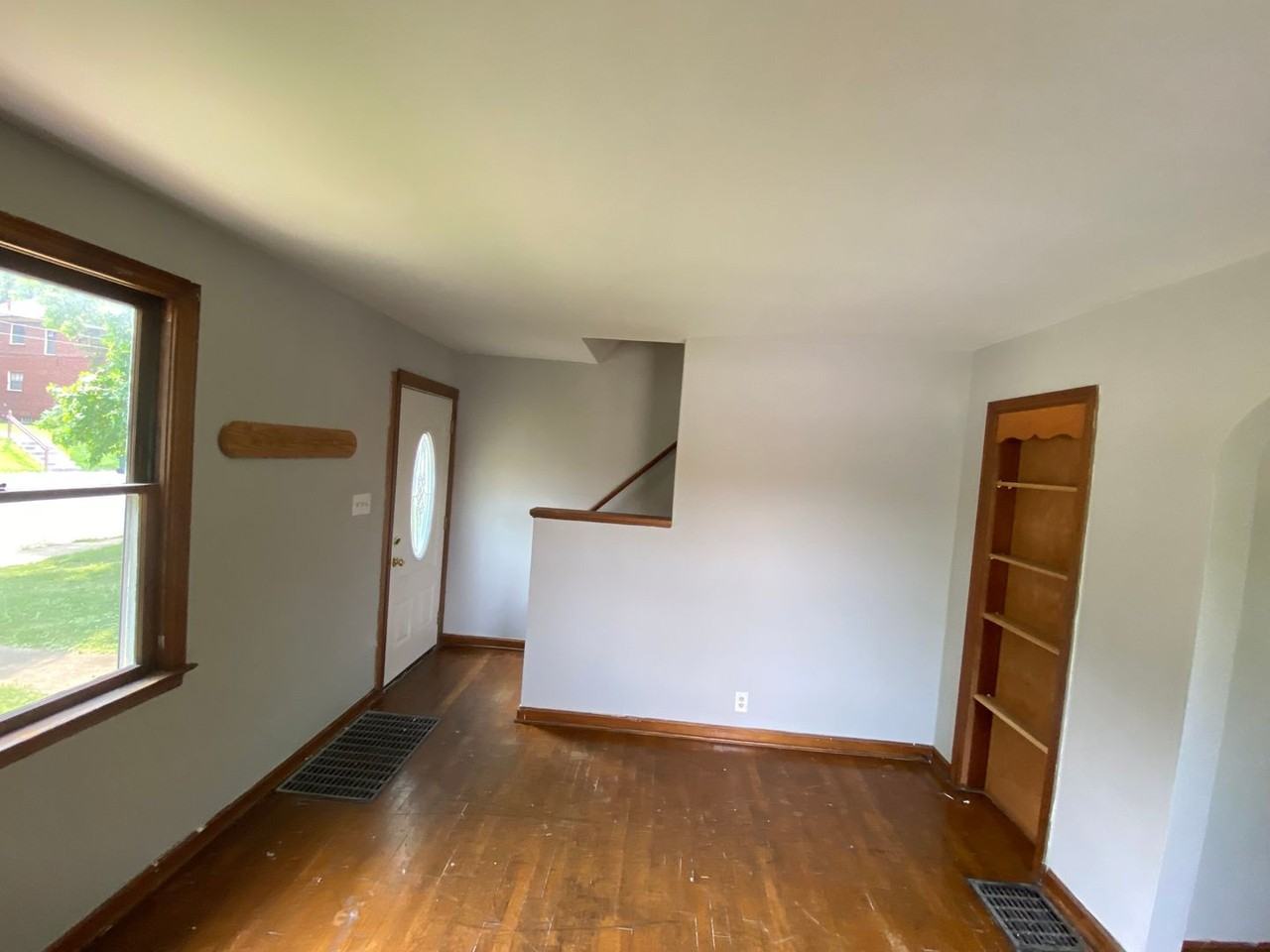 2549 Neil Ave - Photo 4 of 23