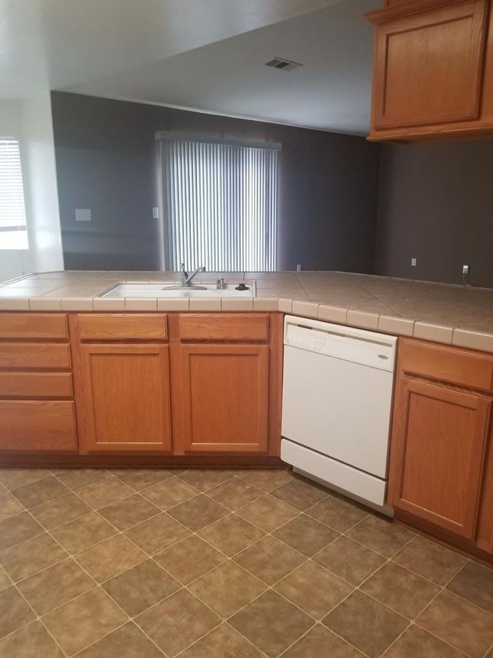 11111 Mayacamas Dr - Photo 2 of 14