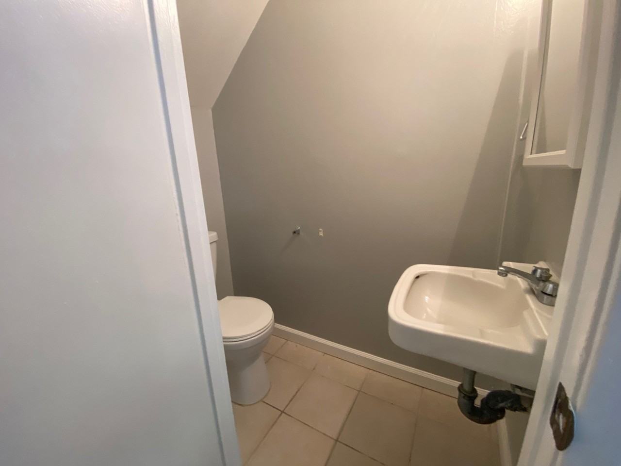 8879 Salmon Falls Dr #D - Photo 5 of 32