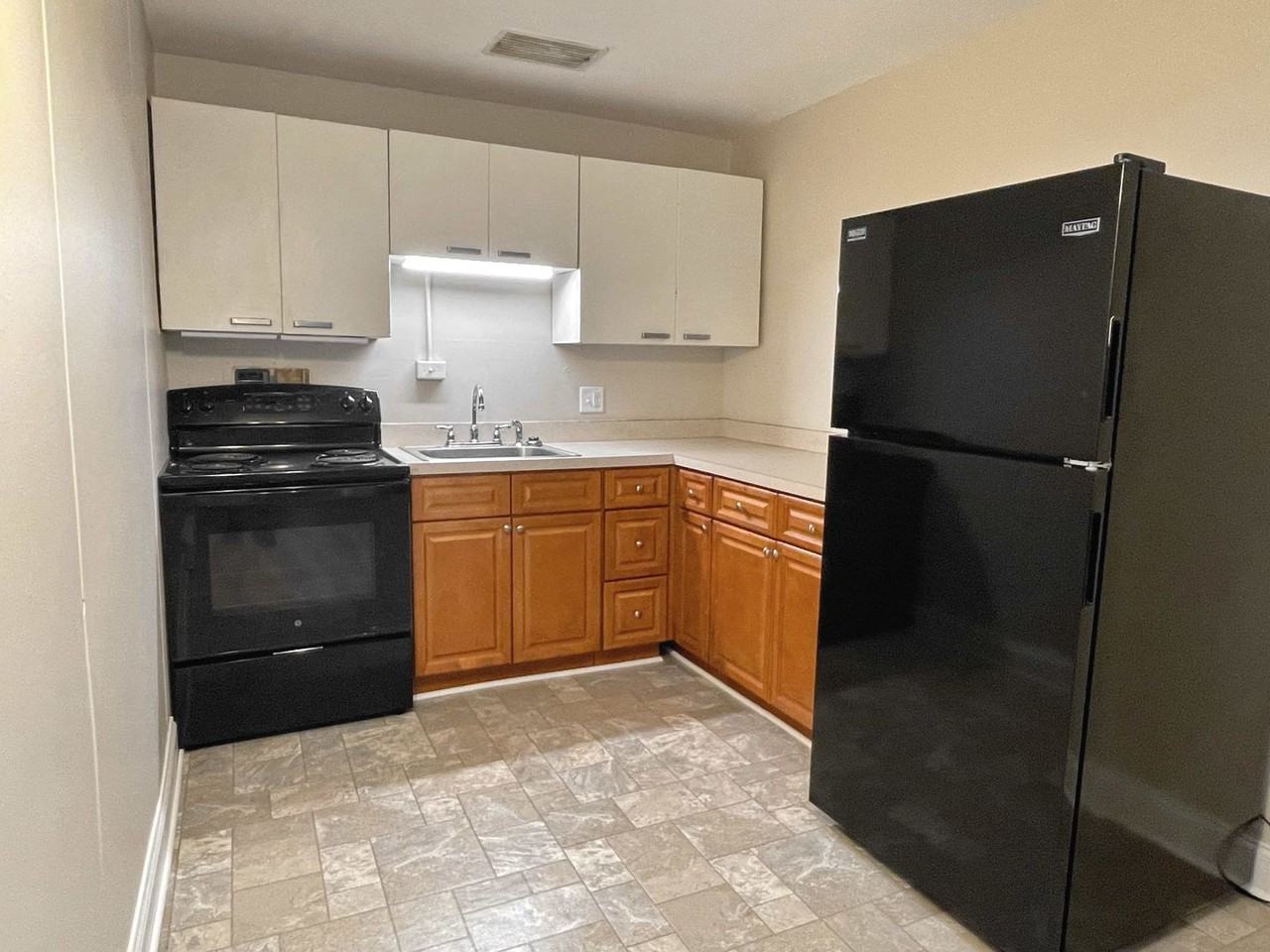 521 Reno Street - Photo 2 of 8