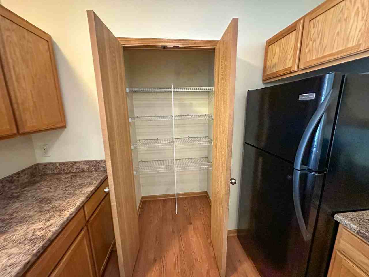 205 Beach Ave - Photo 7 of 50