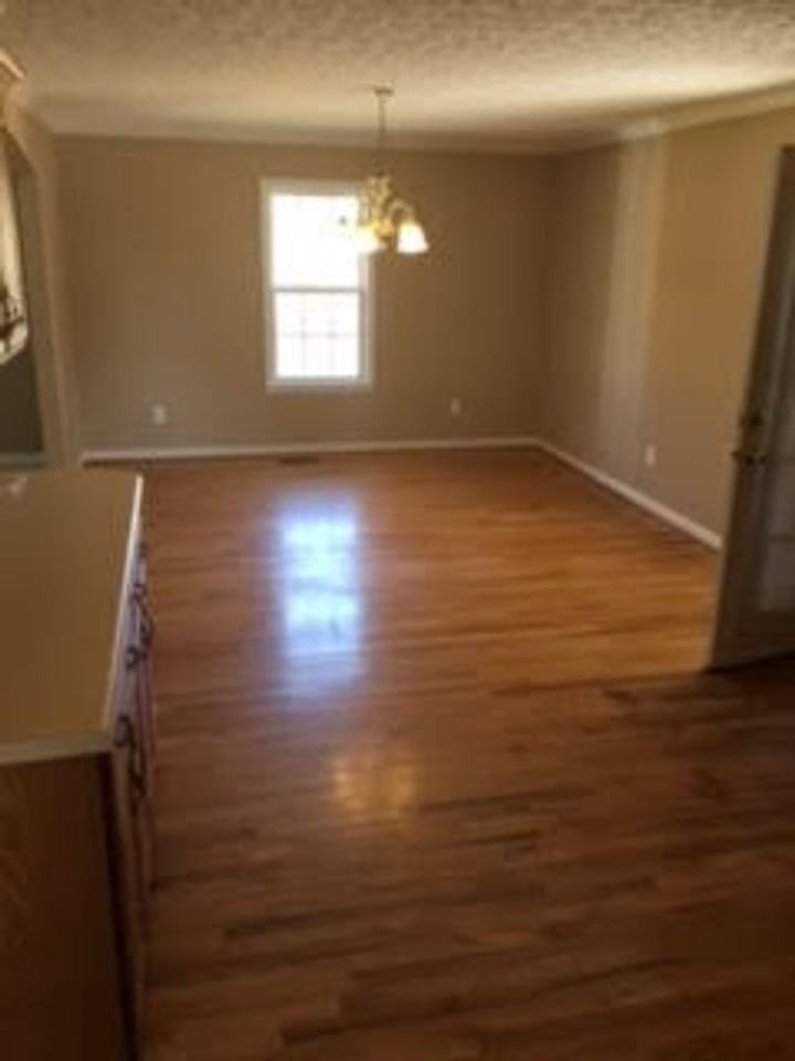 7744 Coles Ferry Pike - Photo 5 of 17