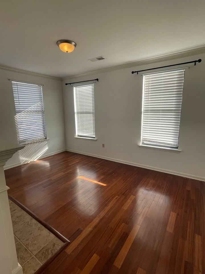 731 Litty Ct #203 - Photo 4 of 10
