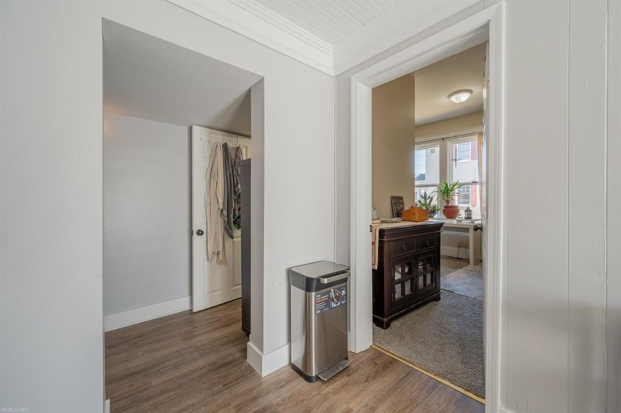 201 Roanoke Street - Photo 6 of 17