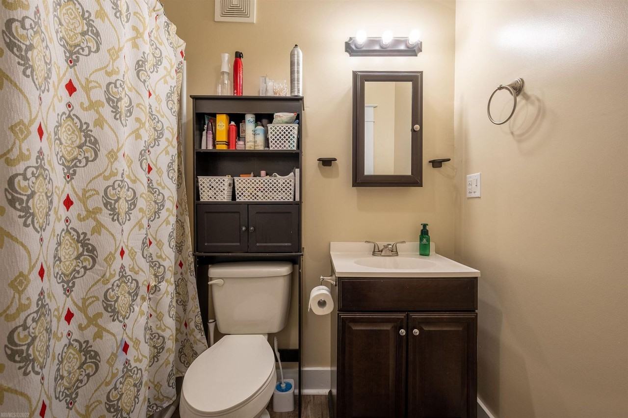 201 Roanoke Street - Photo 7 of 17