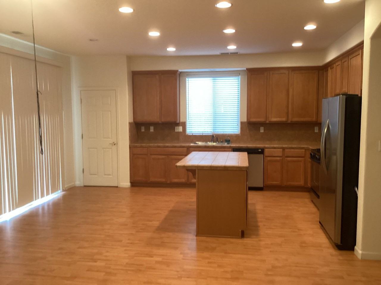 3314 Arbor Way - Photo 3 of 20