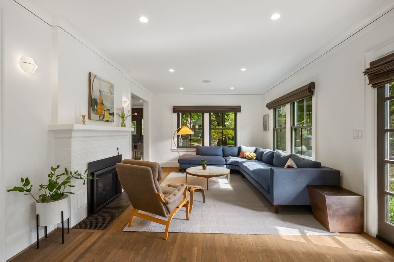 2835 Ne 40th Ave - Photo 2 of 39