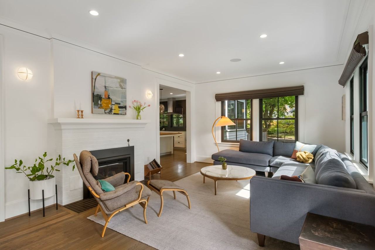 2835 Ne 40th Ave - Photo 5 of 39