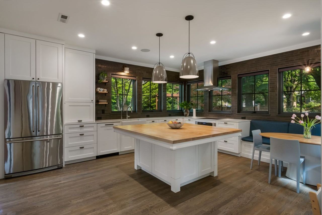 2835 Ne 40th Ave - Photo 4 of 39