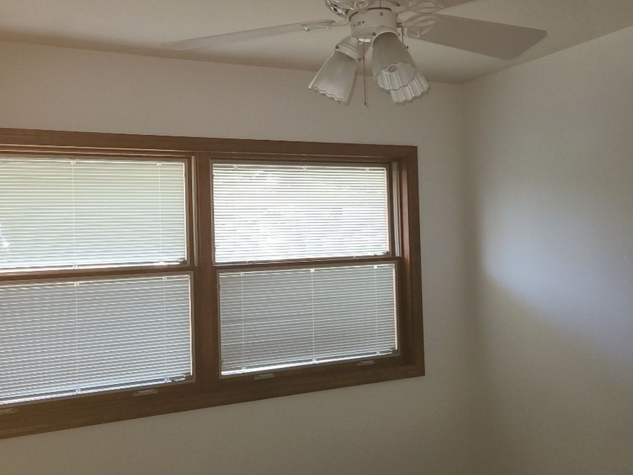 1670 Fairmount Dr - Photo 5 of 17