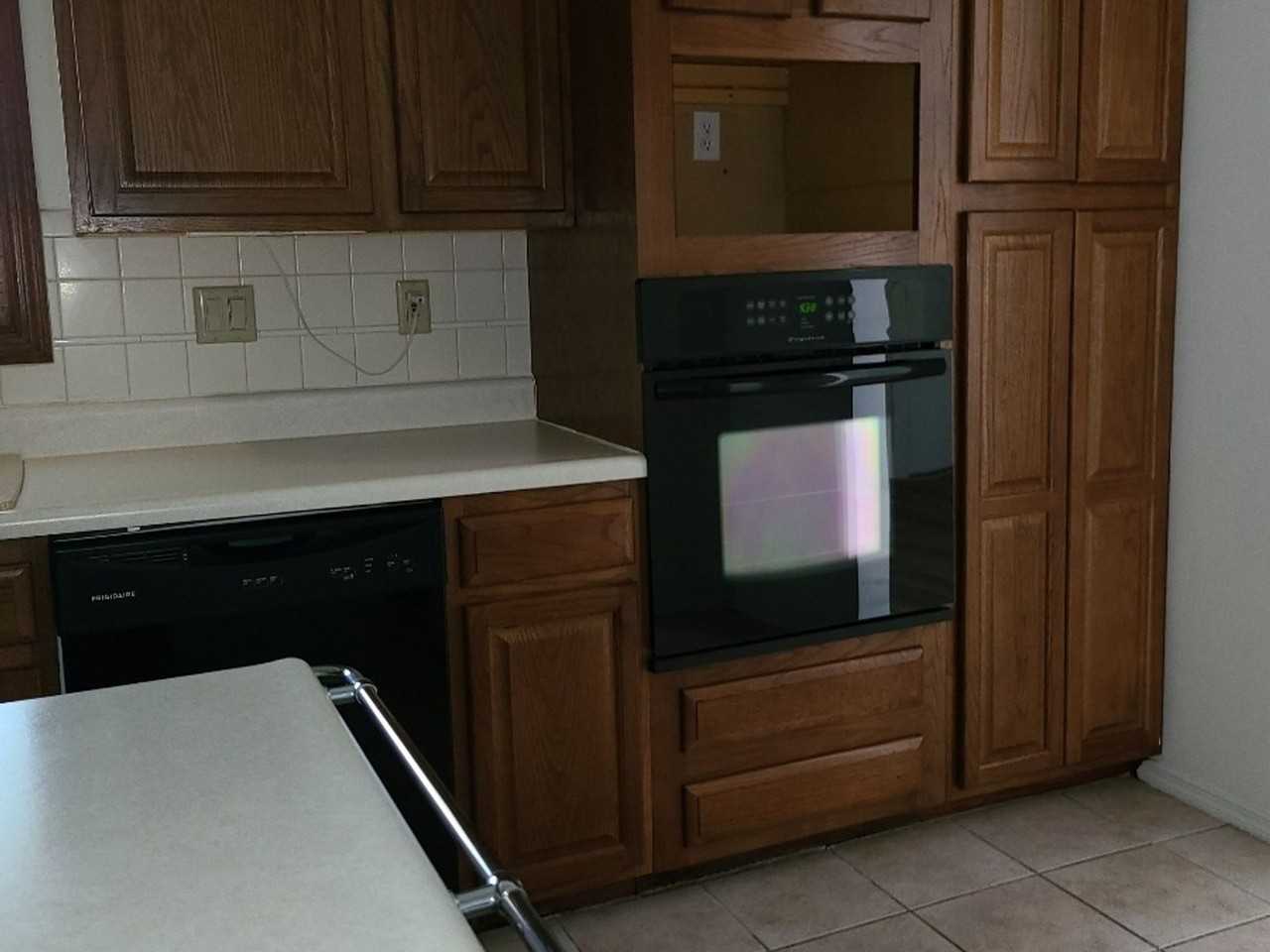 1670 Fairmount Dr - Photo 6 of 17