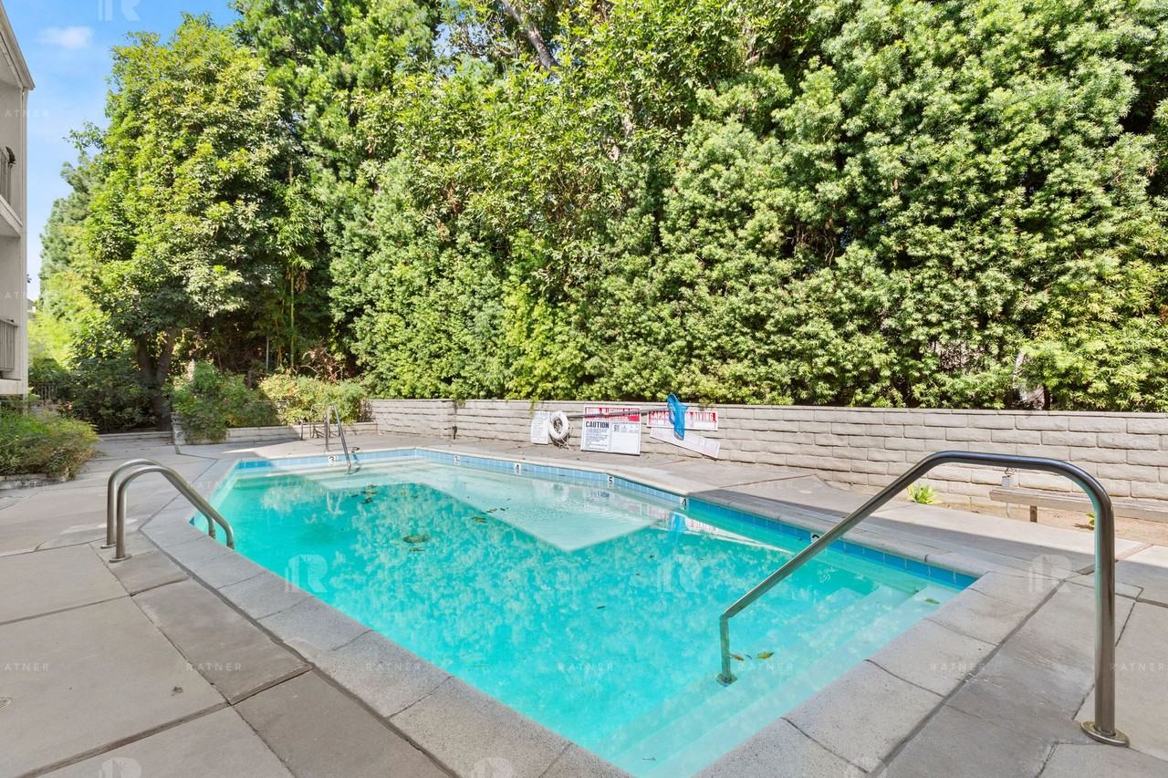 (Anna:B) 4610 Natick Avenue - Photo 2 of 5