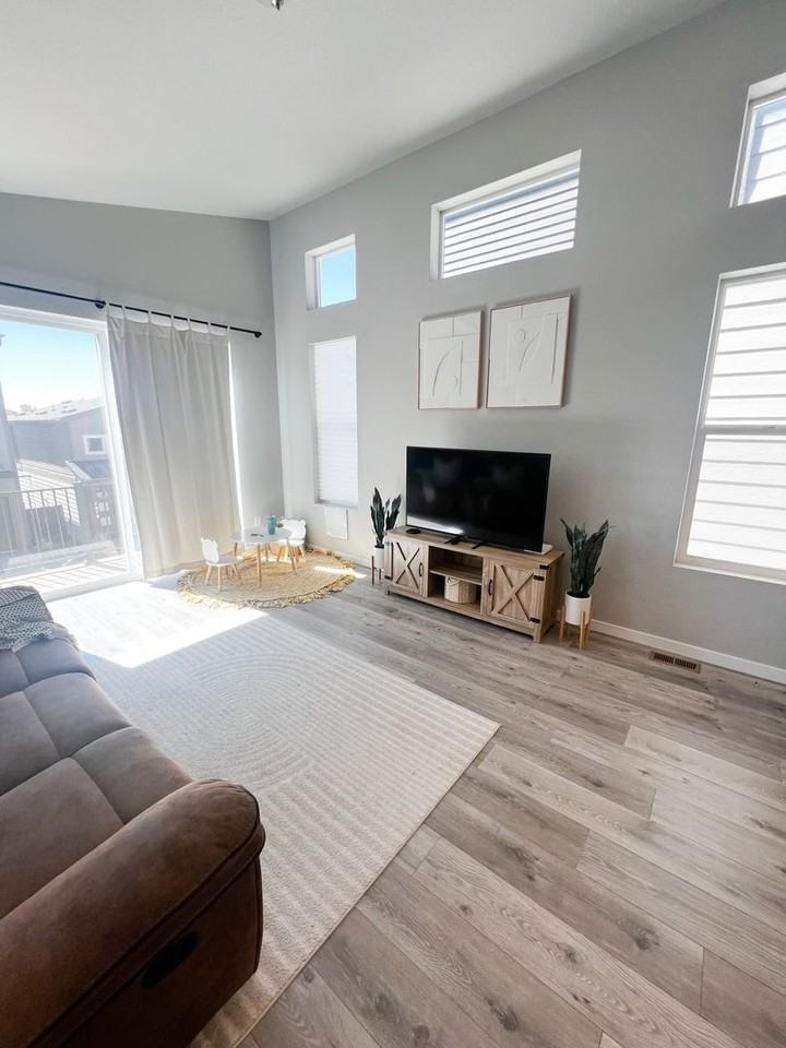 7333 Rosa Belle Hts - Photo 3 of 13