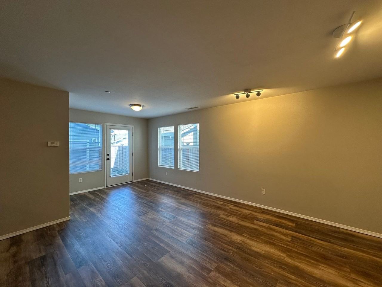 1190 Griggs St - Photo 3 of 14