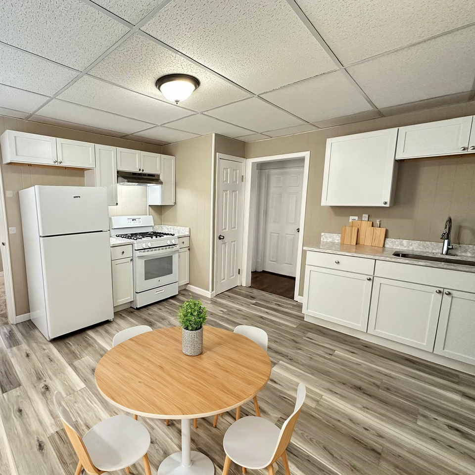 69 Elmwood Ave - Photo 2 of 7