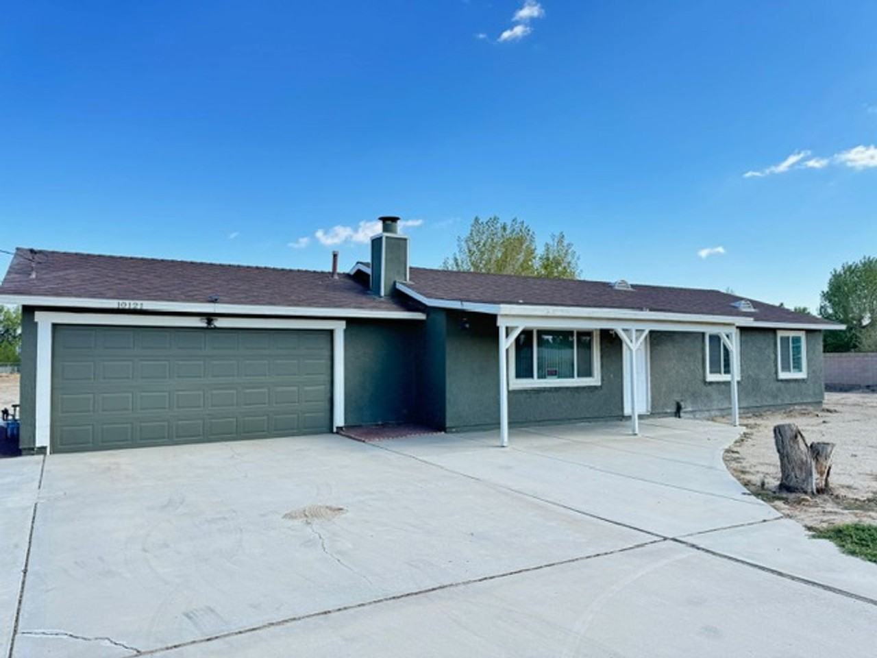 10121 E Avenue Q12 - Photo 2 of 17