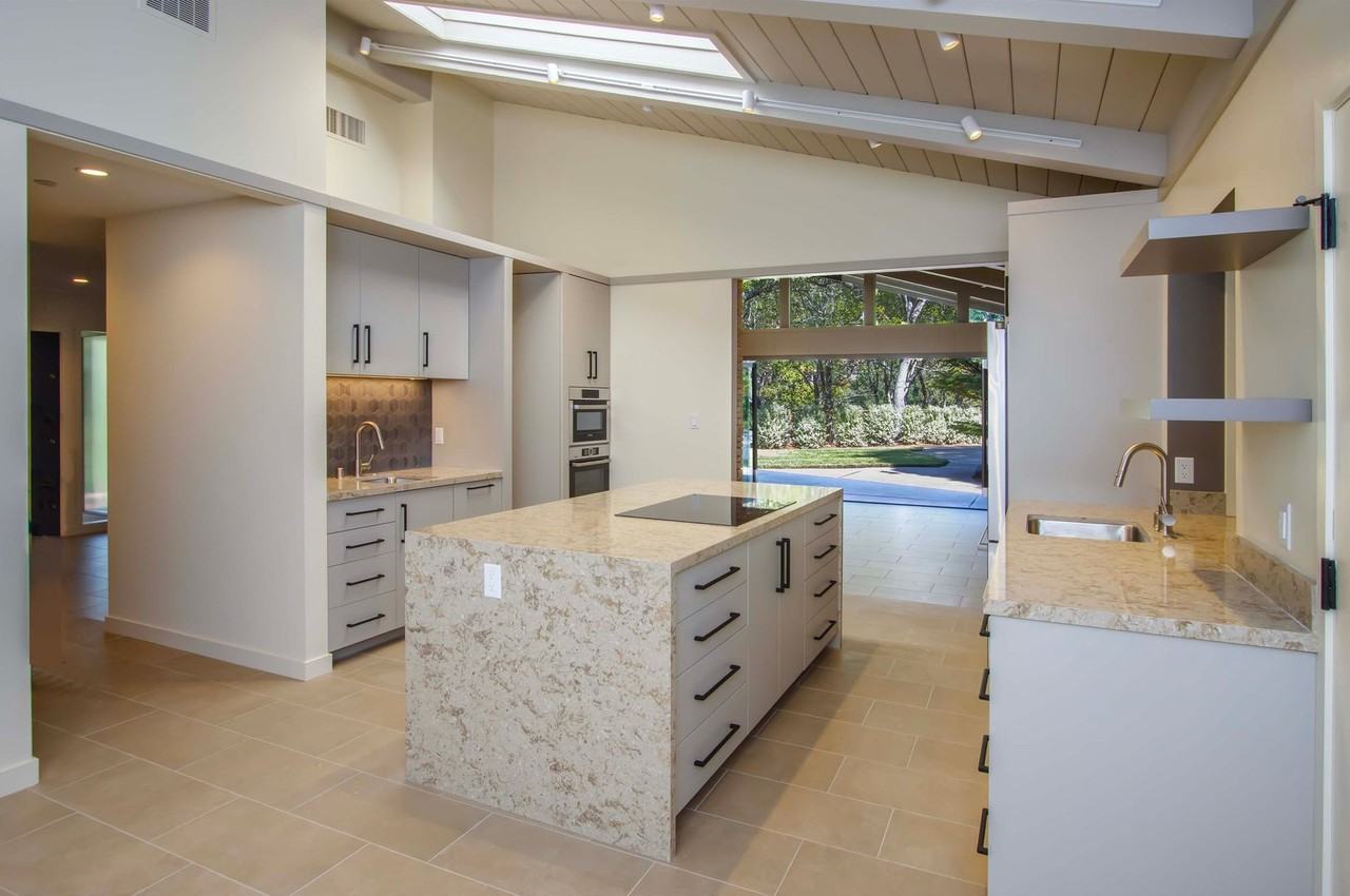 5 Upland Rd - Photo 2 of 30