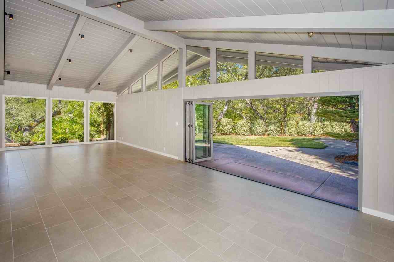 5 Upland Rd - Photo 3 of 30