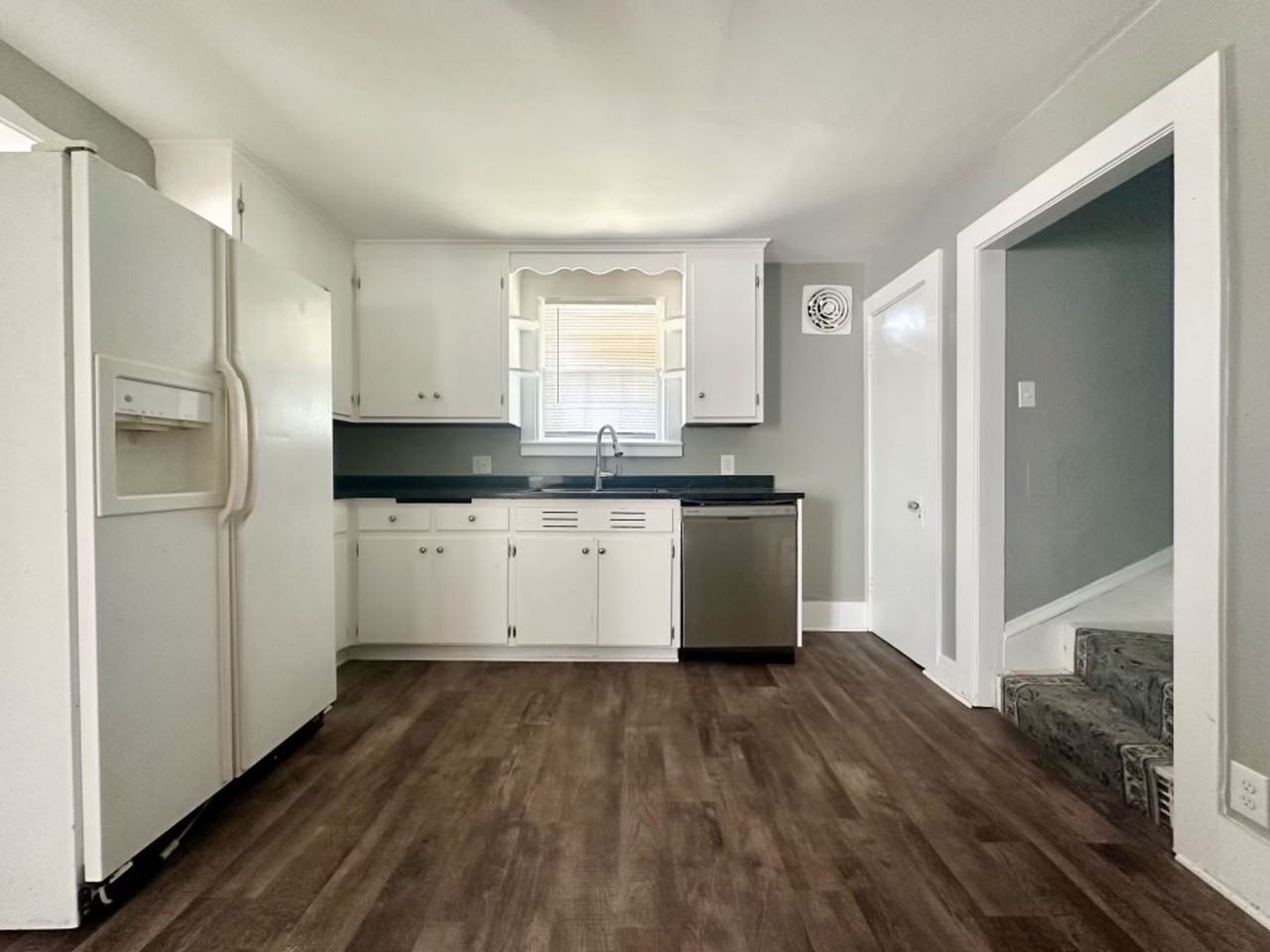 1054 Edmund Ave - Photo 2 of 9