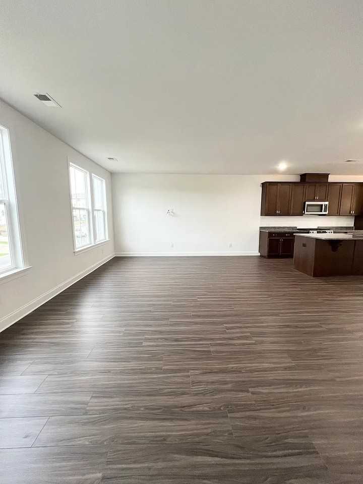 9214 Walnut Hill Rd Nw - Photo 4 of 23