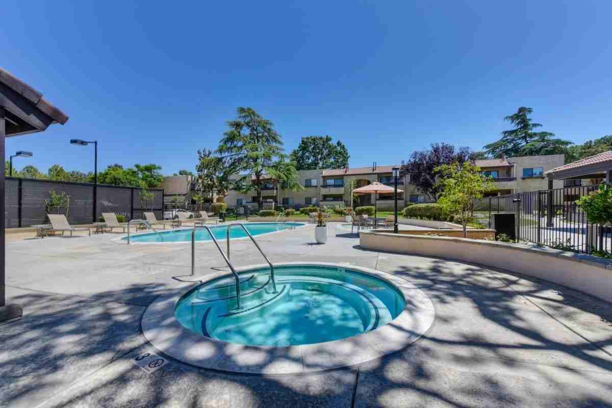 43032 30th St W - Photo 5 of 15