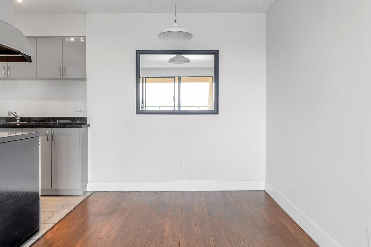 1026 Queens Avenue - Photo 6