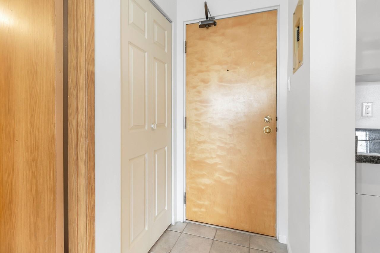 1026 Queens Avenue - Photo 7