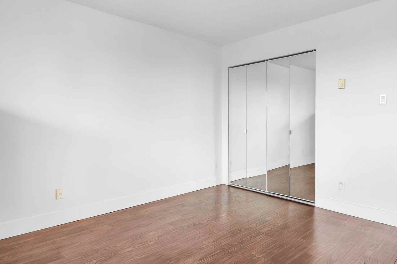 1026 Queens Avenue - Photo 13