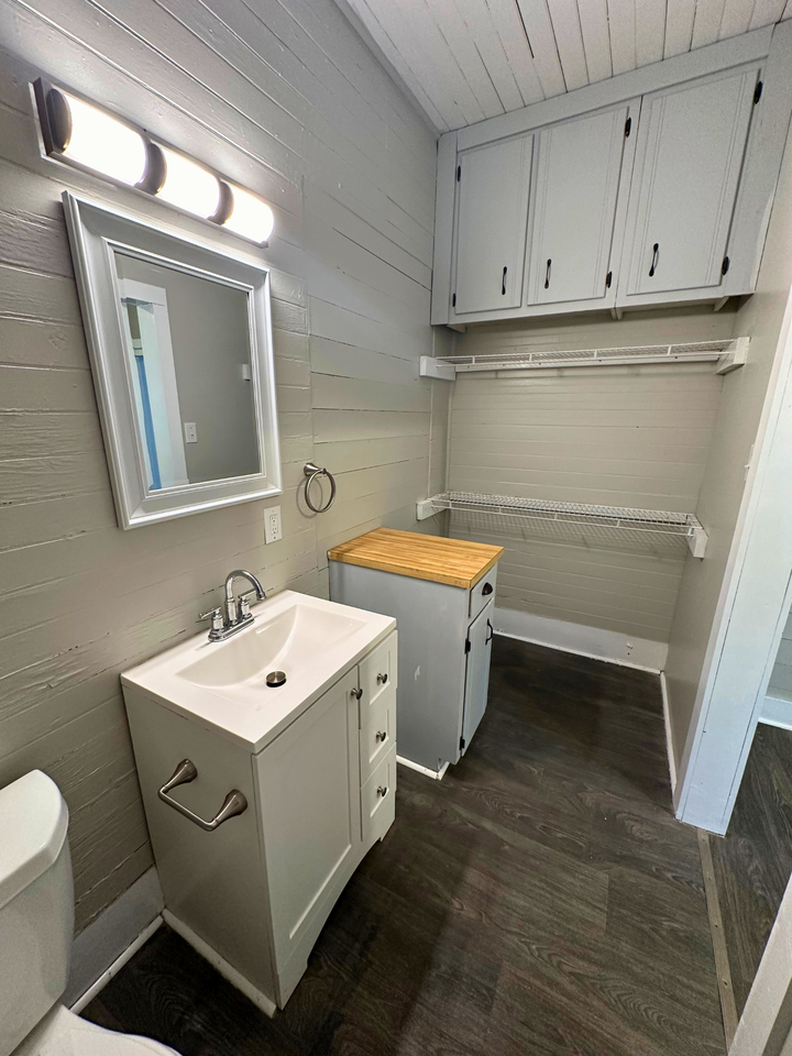 970 Gorgas St - Photo 2 of 8