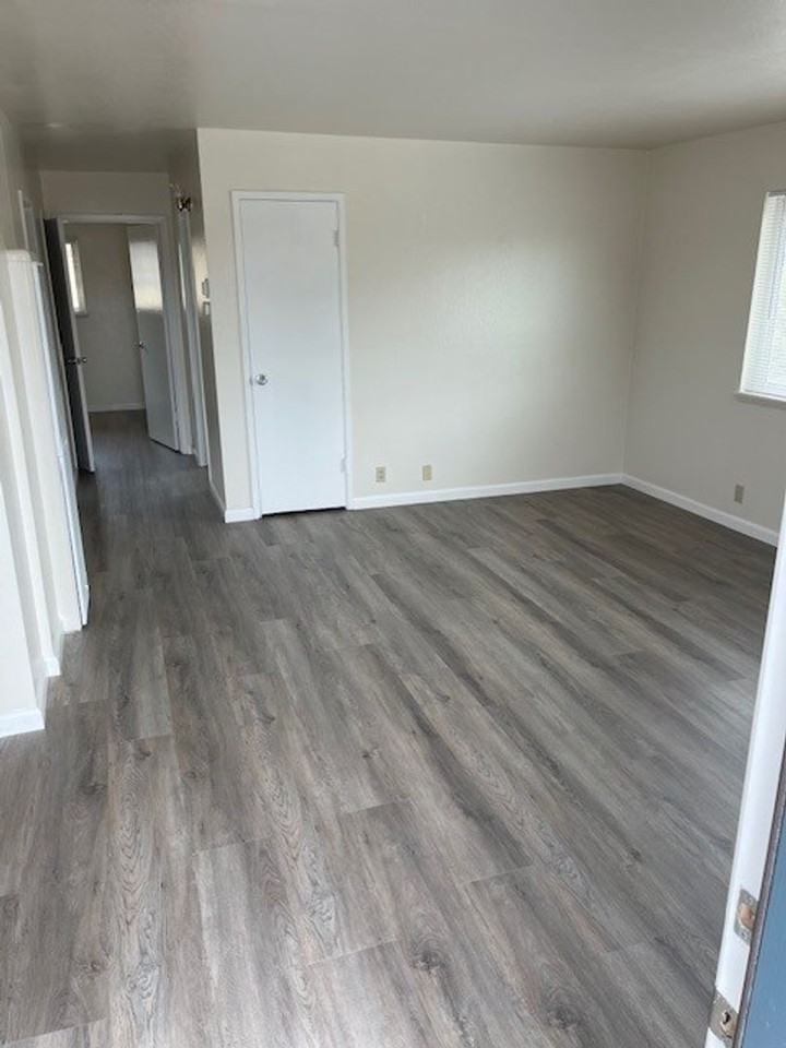 516 Buena Vista Ave #K - Photo 5 of 11