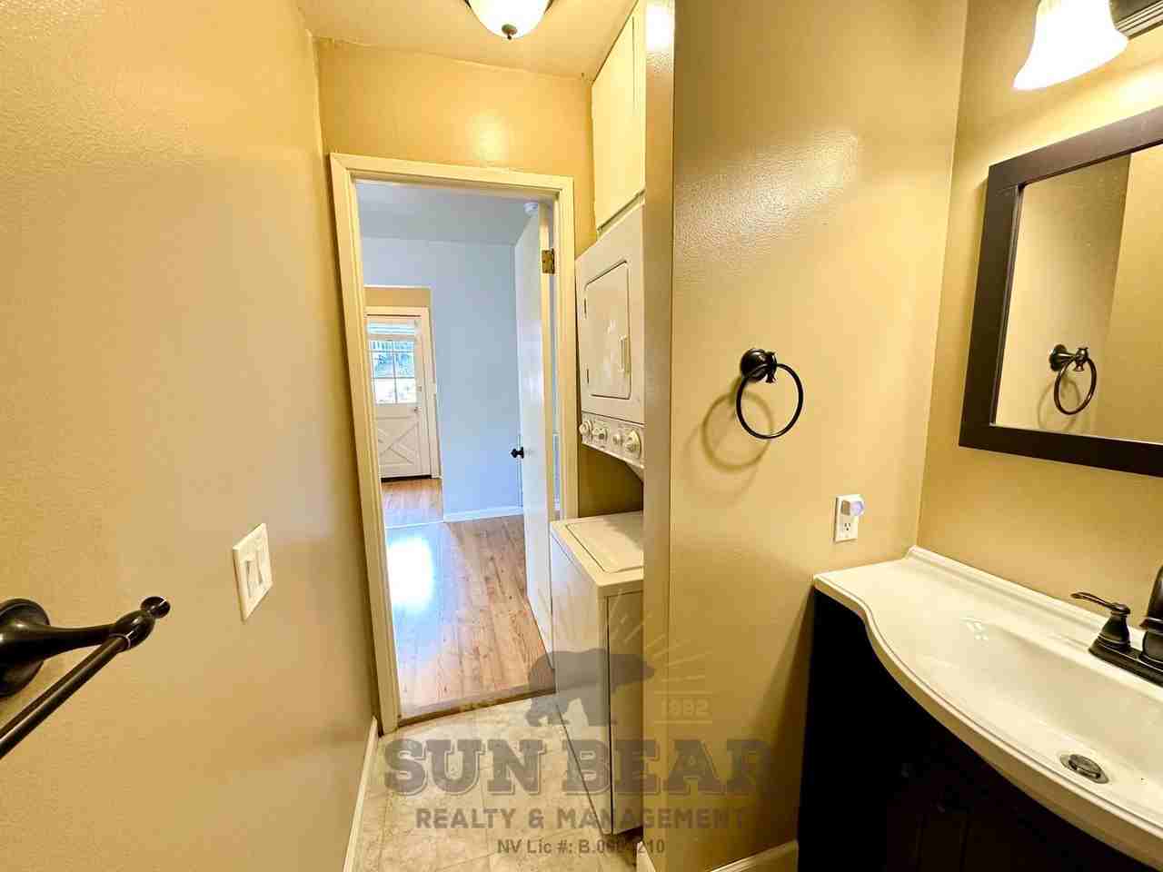 1300 Arosa Ct - Photo 7 of 16