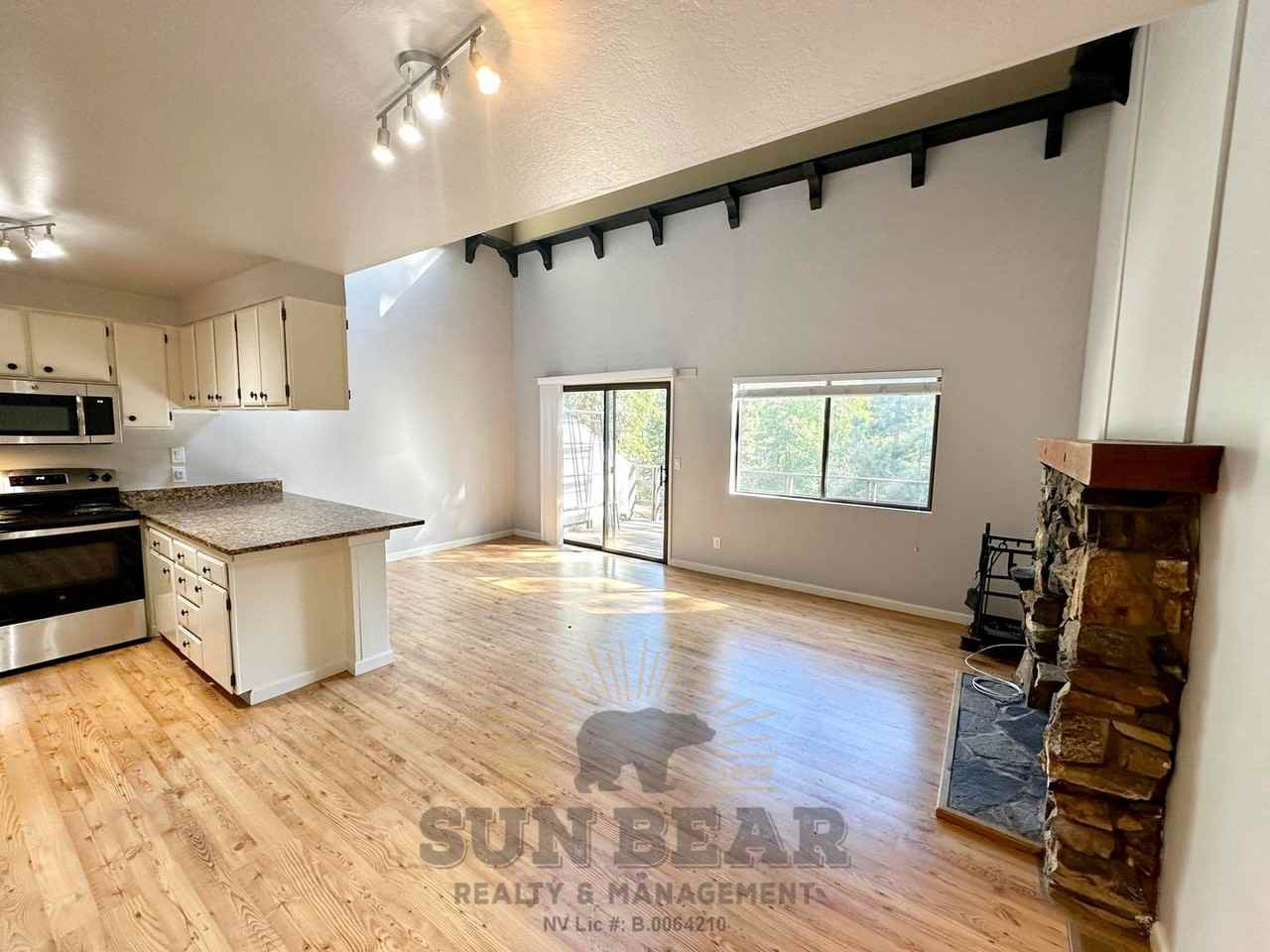 1300 Arosa Ct - Photo 2 of 16