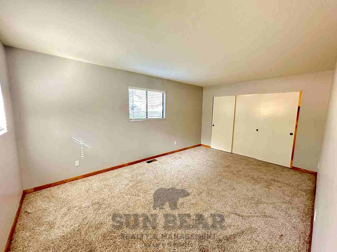 1300 Arosa Ct - Photo 5 of 16