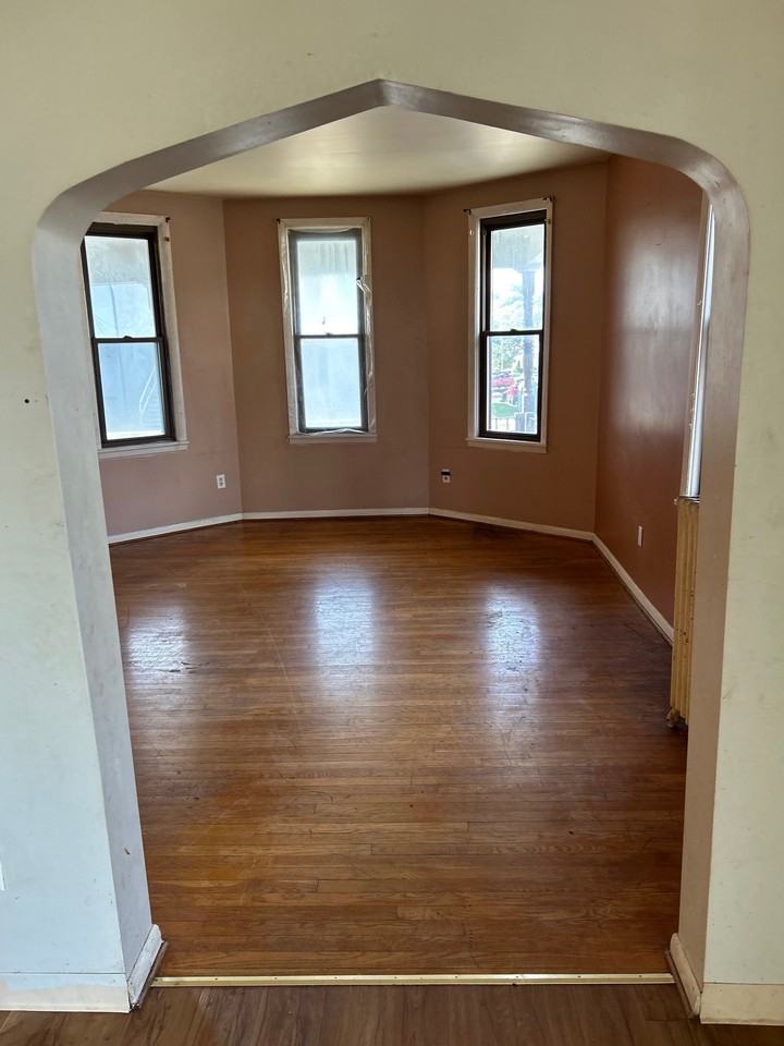 128 N Gallatin Ave #A - Photo 2 of 7