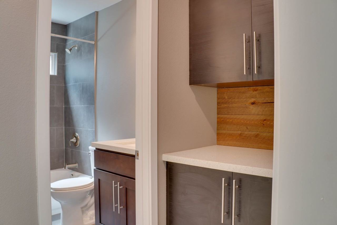 Bancroft Apartments - Photo 7 of 35