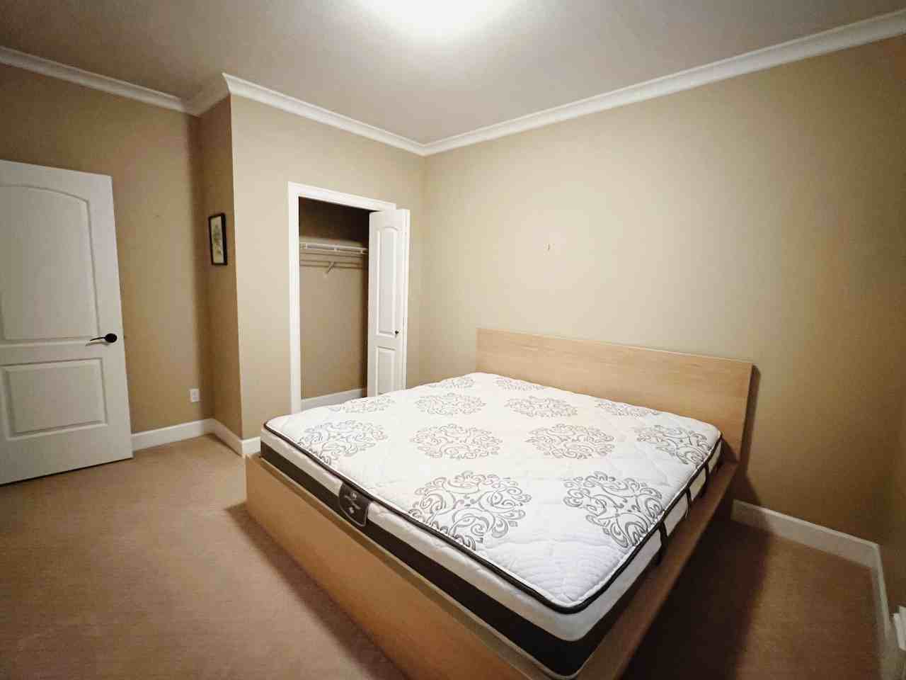 3117 162 Street - Photo 4 of 8