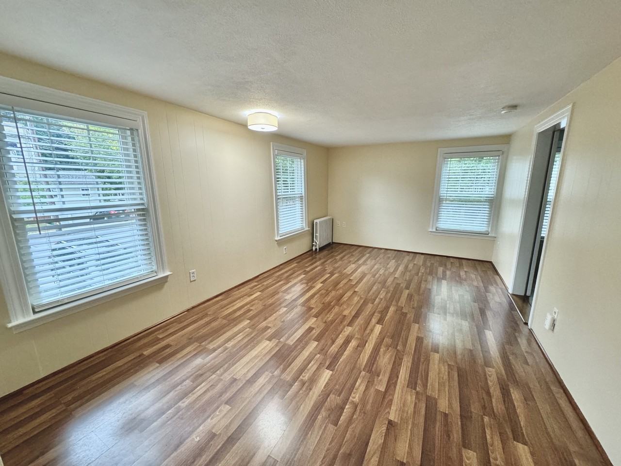 201 Winchester St - Photo 3 of 9