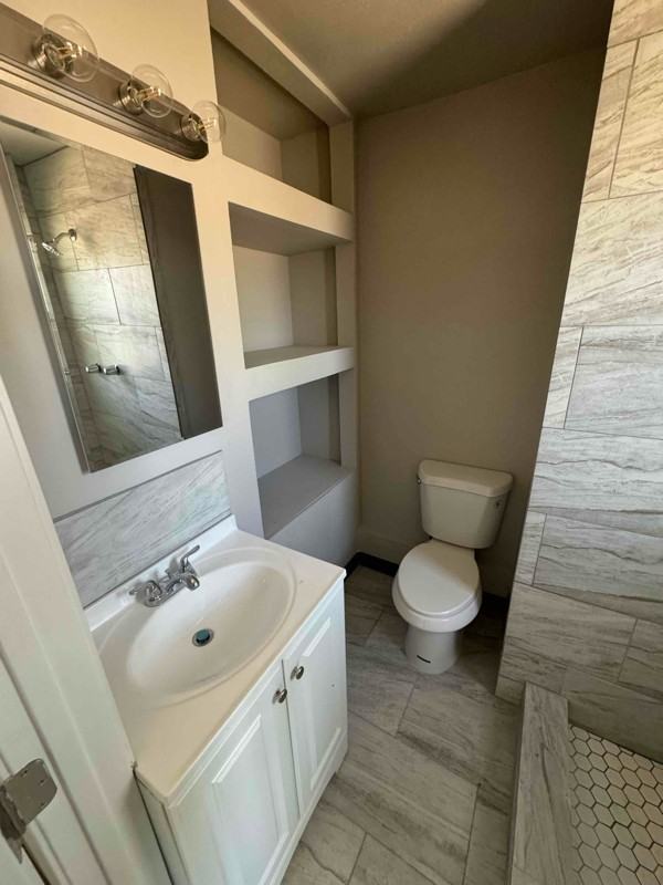 313 W 44th St #2 - Photo 3 of 5