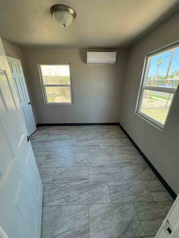 313 W 44th St #2 - Photo 5 of 5