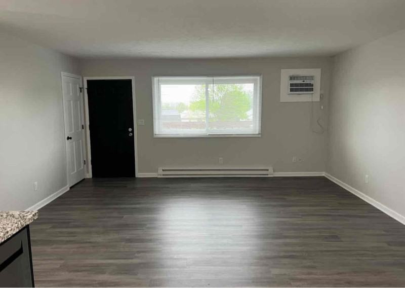 5688 Windy Knoll Dr - Photo 3 of 7