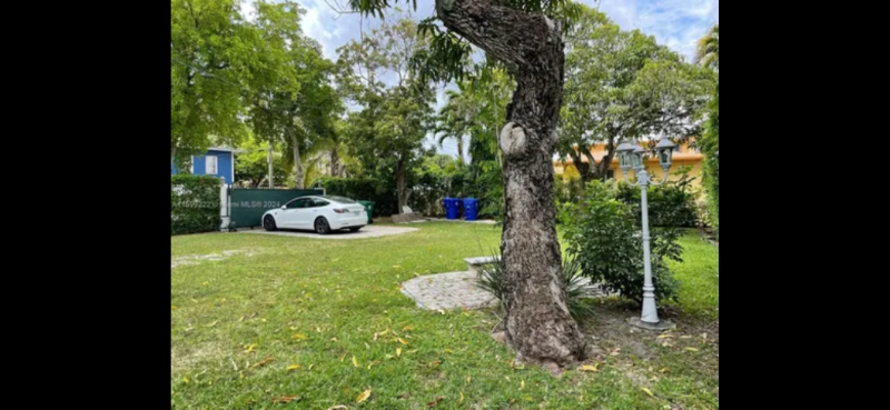 1252 Sw 13th Ave #2ndFL - Photo 2 of 15