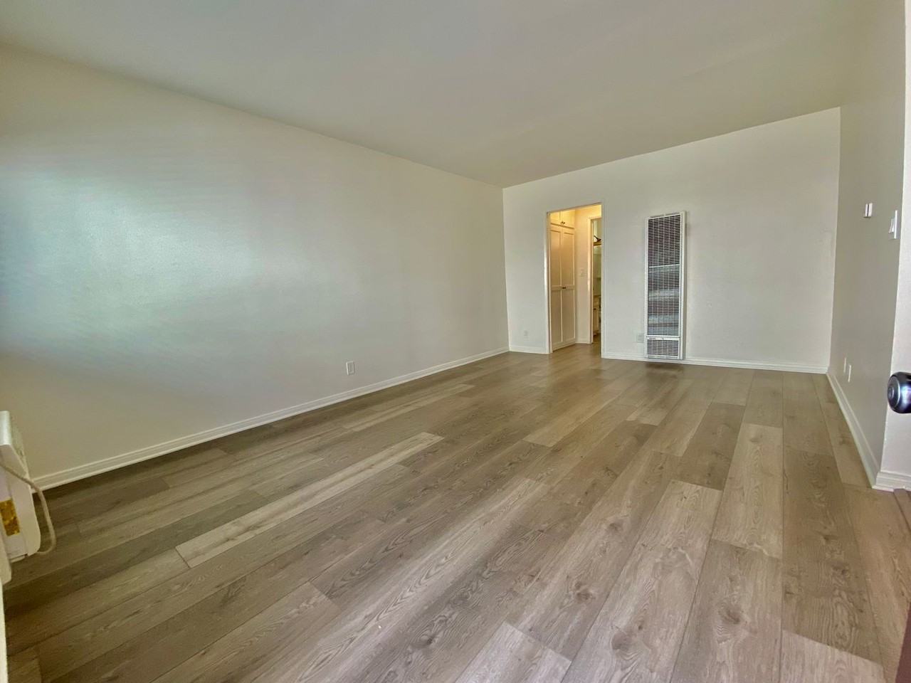 7418 Alabama Ave #4 - Photo 5 of 15