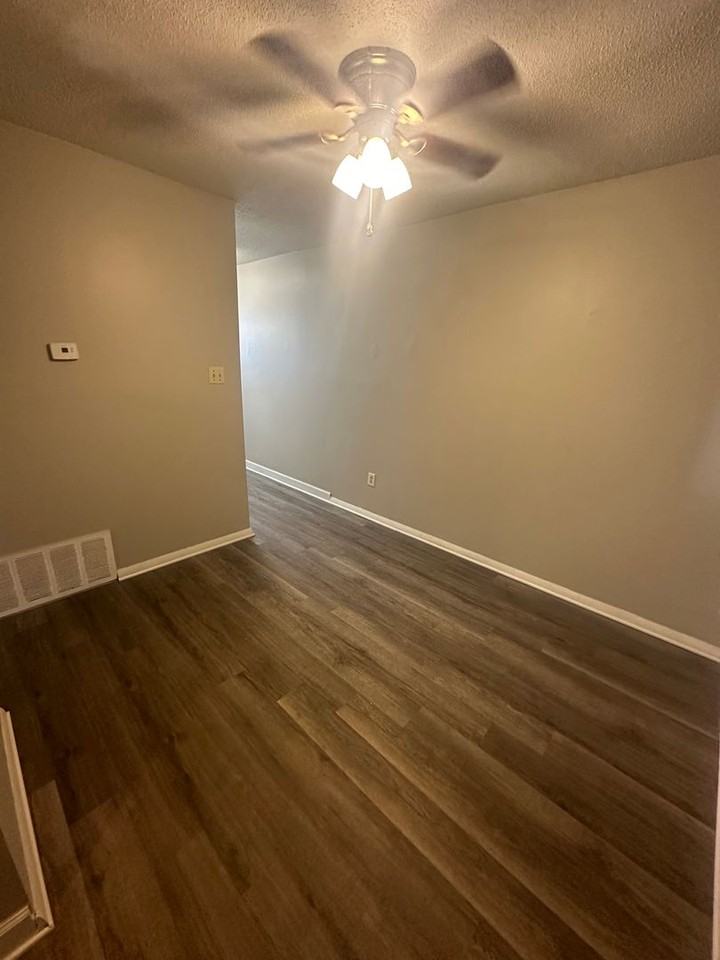 Chateau Apartments - Photo 2 of 9