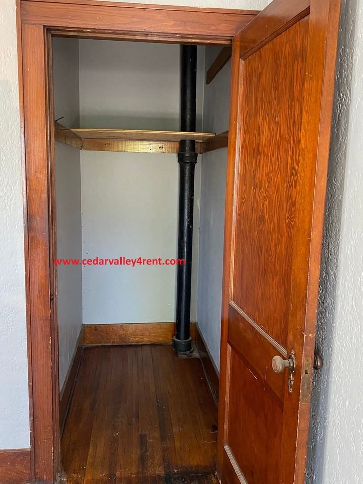 311 Dearborn Ave - Photo 3 of 7