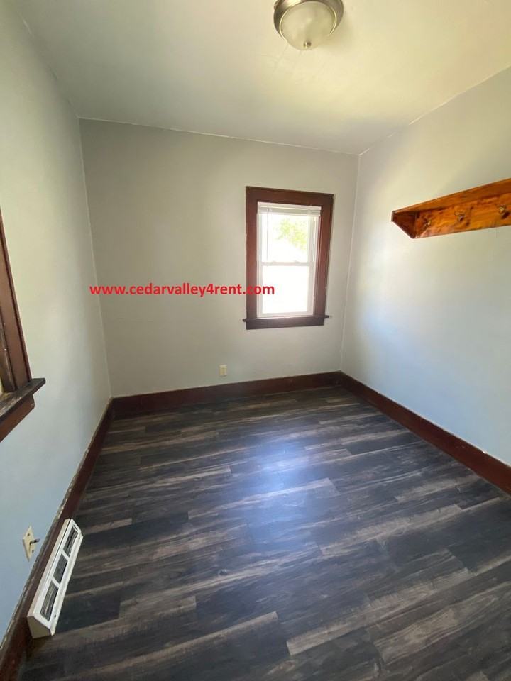 311 Dearborn Ave - Photo 6 of 7