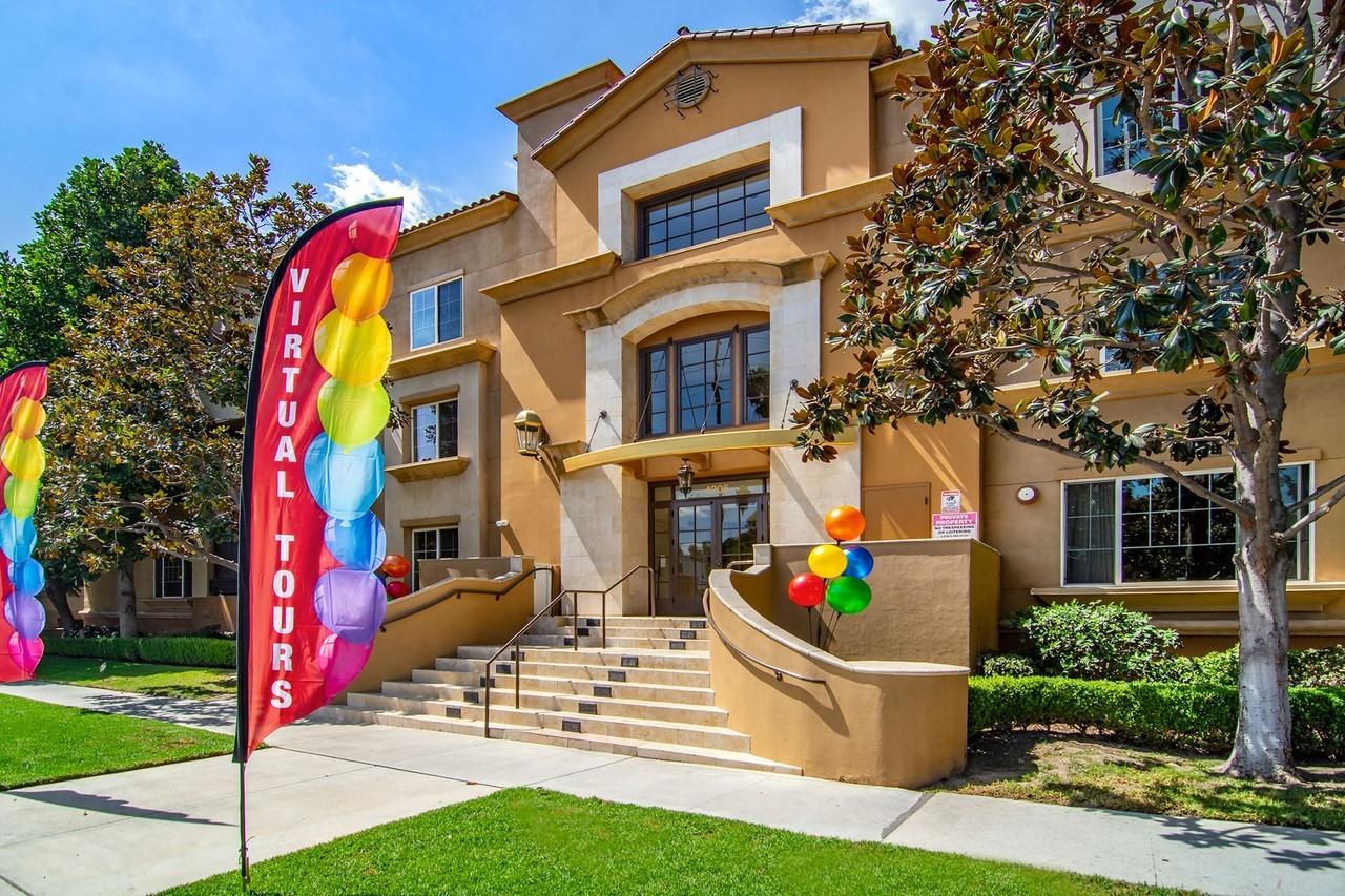 THE MONTGOMERY - Photo 2 of 9