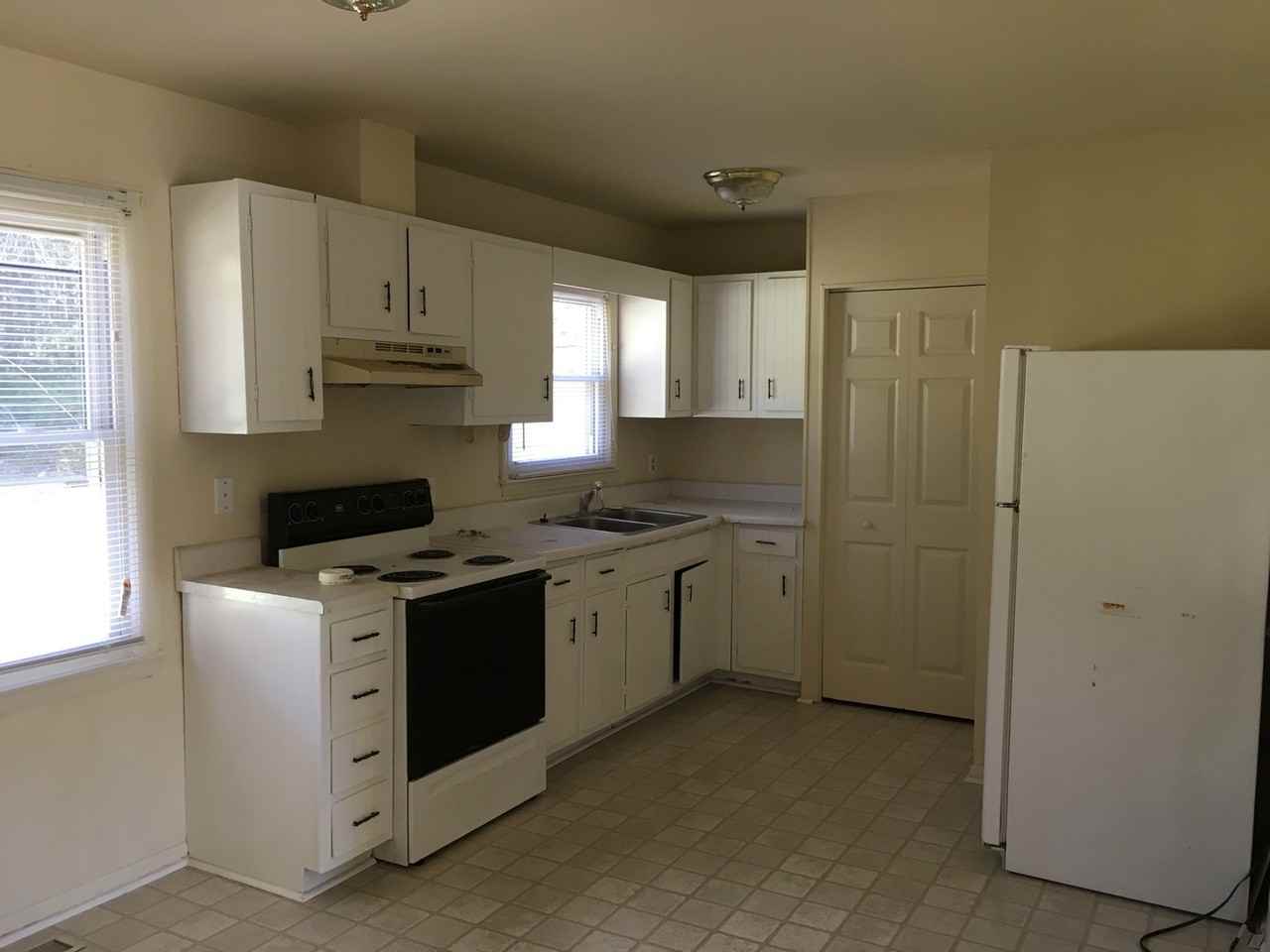 4107 Morningside Dr - Photo 2 of 8