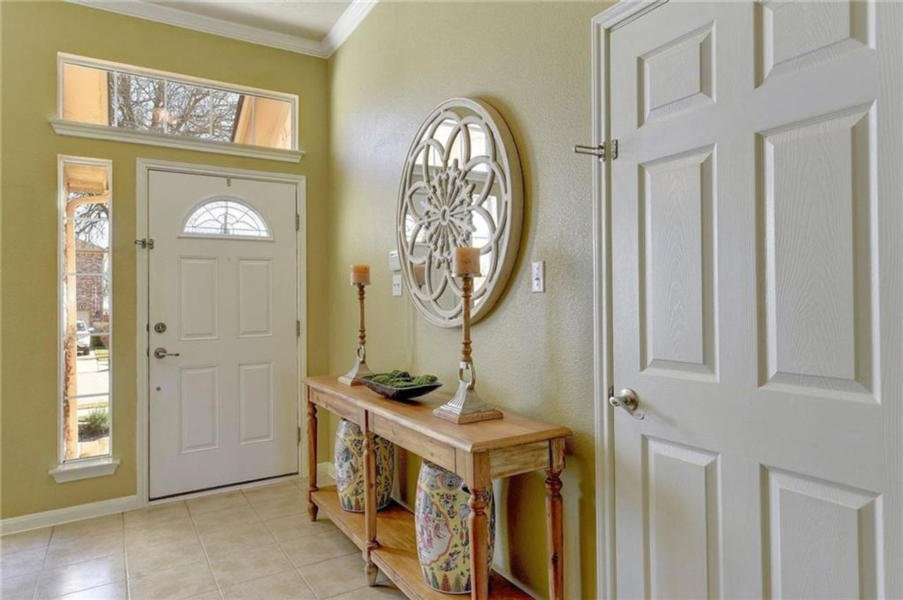 4504 Heritage Well Ln - Photo 3 of 17