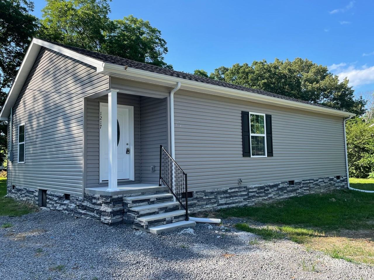 1217 E Lauderdale St - Photo 2 of 27